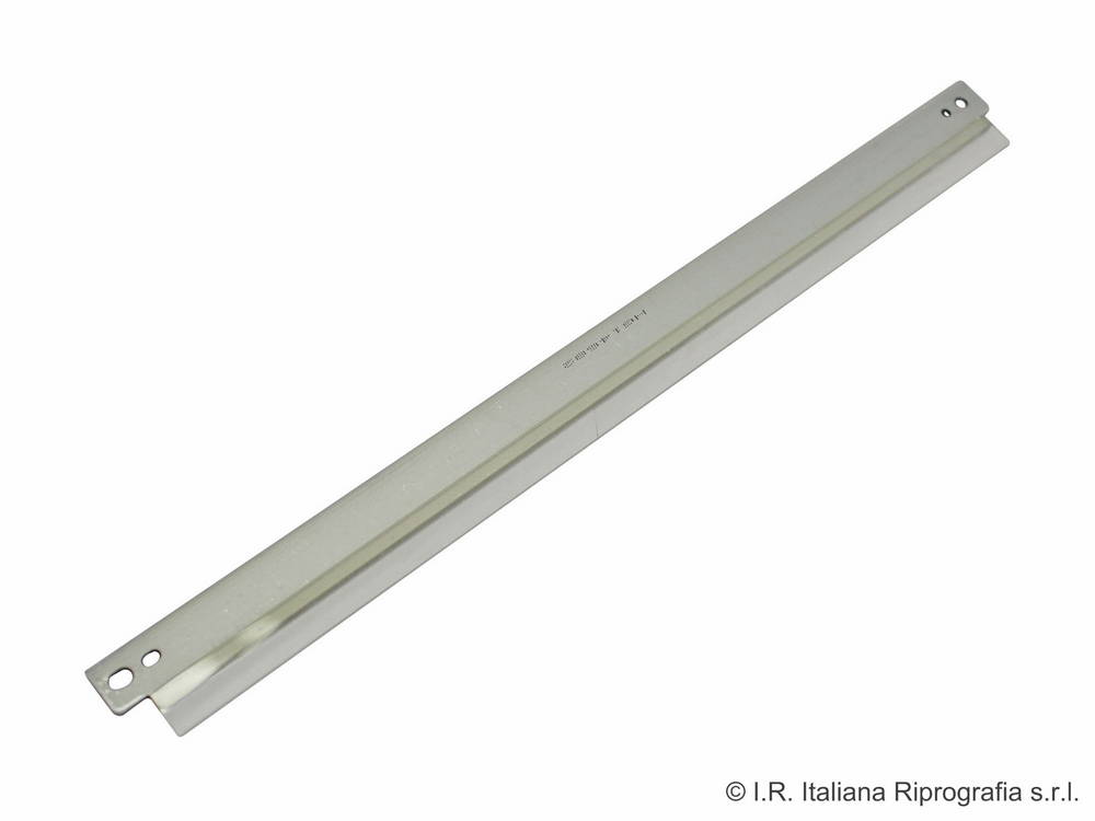 2010049 Compatible Drum Cleaning Blade - Image 1