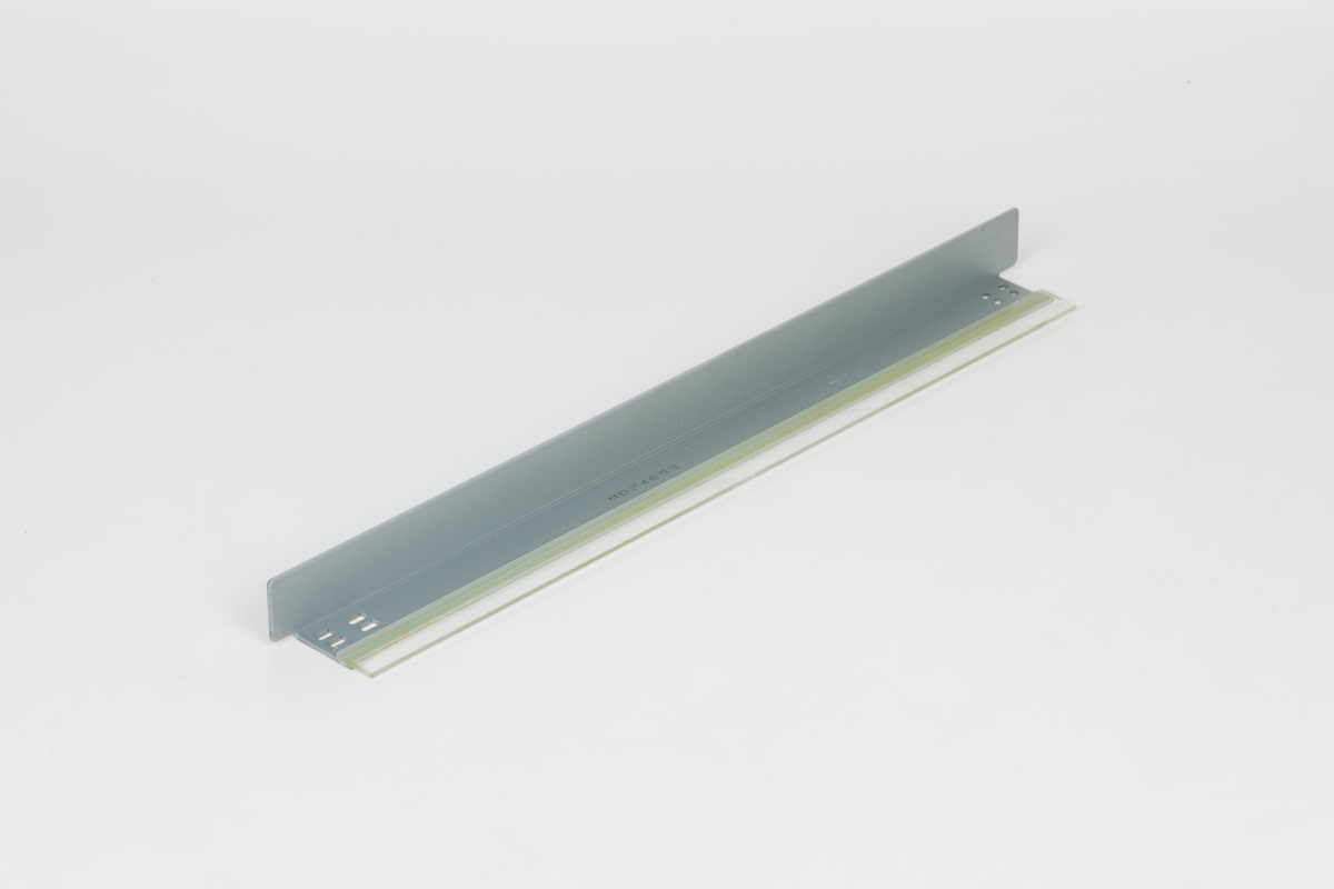 2017006 Compatible Drum Cleaning Blade - Image 1