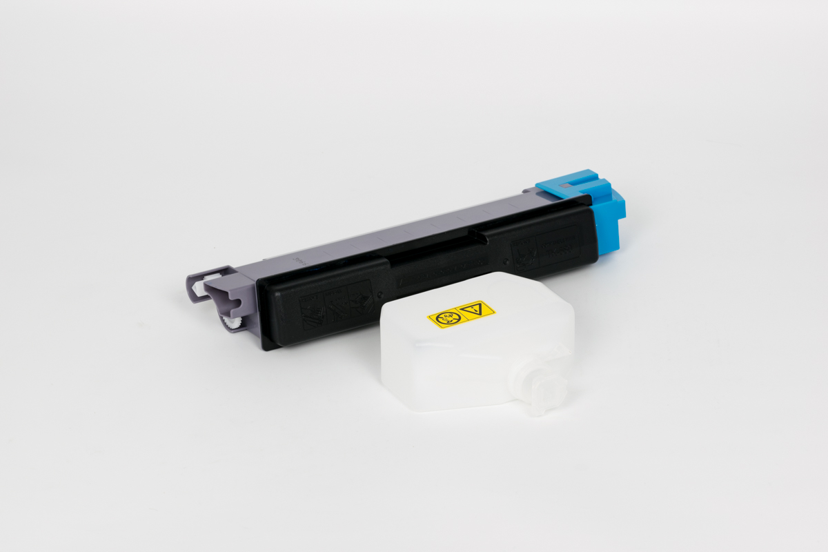 4607457 Compatible Cyan Cartridge + Waste Box (TK-580C) - Image 1